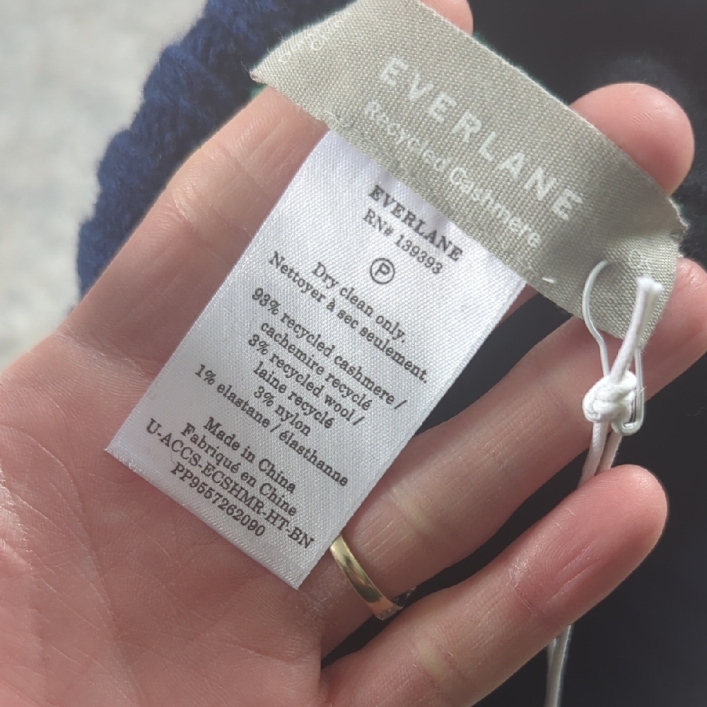 NWT Everlane Cashmere Beanie One Size - Picture 5 of 5